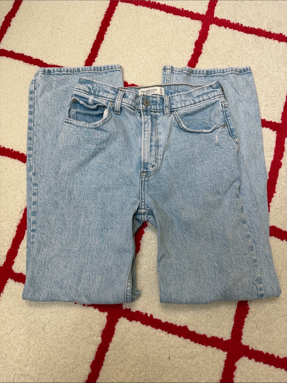 Abercrombie & Fitch The 90’s Relaxed Jean High Rise